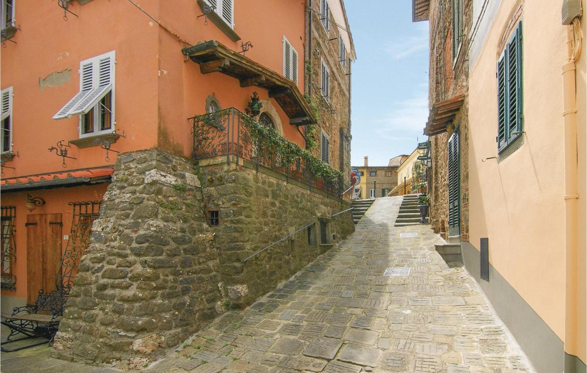 Lovely Home In Montecatini Alto With Kitchen Nievole المظهر الخارجي الصورة