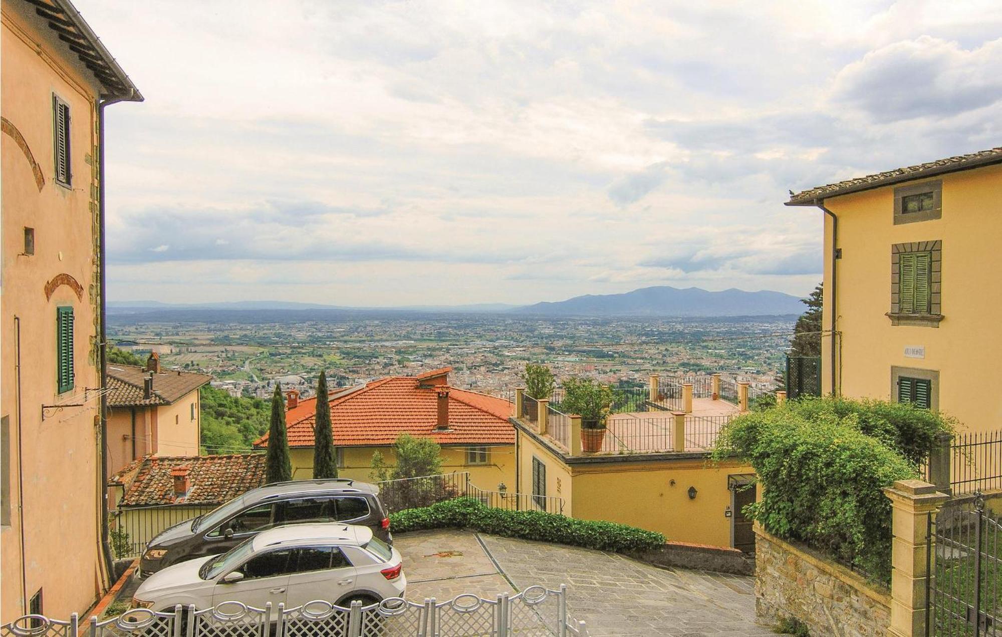Lovely Home In Montecatini Alto With Kitchen Nievole المظهر الخارجي الصورة